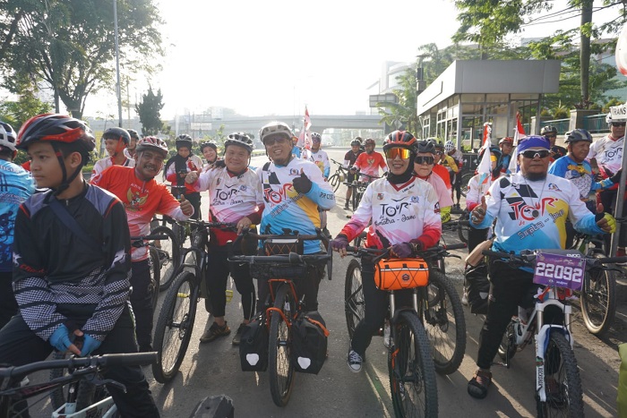 Enam Goweser Senior  Pekanbaru Lakukan Tour Sumatera-Jawa