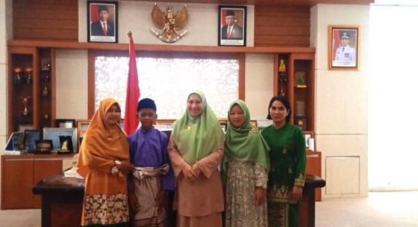 Bupati Inhu Terima  M Rafil Kurniawan, Siswa di Inhu Yang Jadi Wakil Riau di OSN Matematika