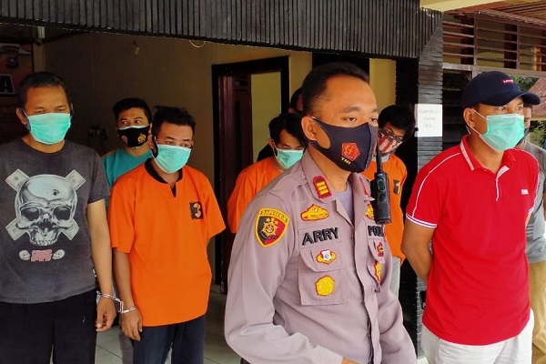 Empat Orang Ditangkap Terkait  Kasus Penebangan Pohon Di Pekanbaru