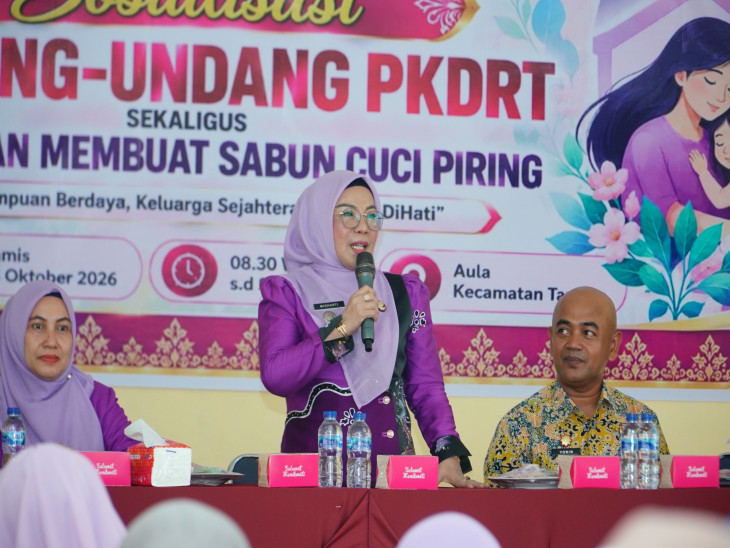 Wakil Bupati Kampar Buka Sosialisasi UU PKDRT dan Pelatihan Pembuatan Sabun Cuci Piring di Kecamatan Tapung