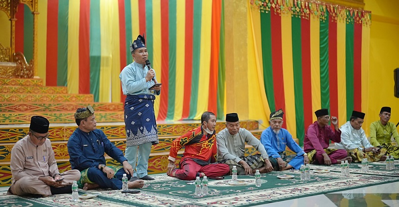 Disdik Siak Dorong Pelajar Mainkan Kompang dari Sekolah