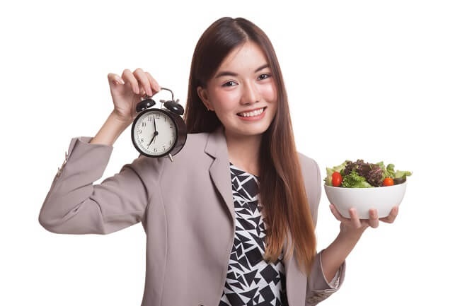 Diet Tidak Makan Malam Bikin Cepat Kurus, Benarkah?