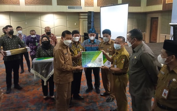 Pemko Pekanbaru Beri Jaminan Sosial Bagi 20.000 Lebih Pekerja