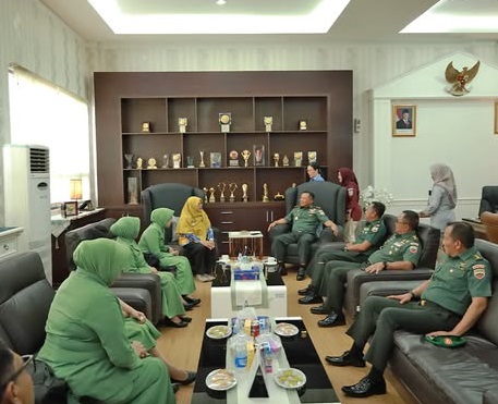 Bupati Siak Terima Kunjungan Silaturahmi Danrem 031/Wira Bima Brigjen TNI Sugiyono