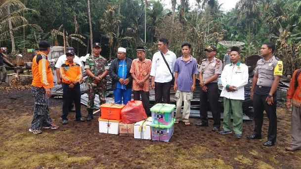 Alhamdulillah, Korban Kebakaran di Meranti Terima Bantuan Logistik