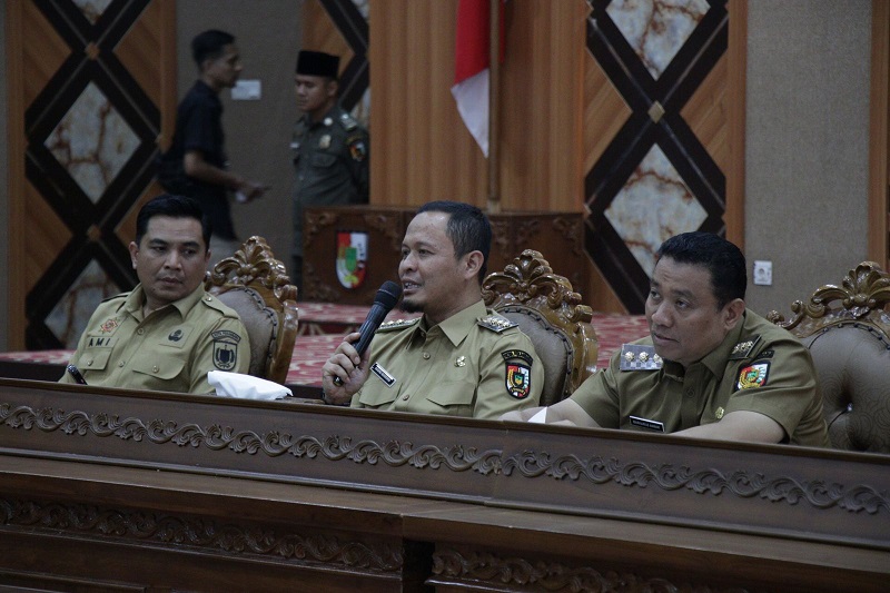 Kumpulkan Seluruh pimpinan OPD, Agung Fokus Bahas  Penanganan Banjir dan Sampah