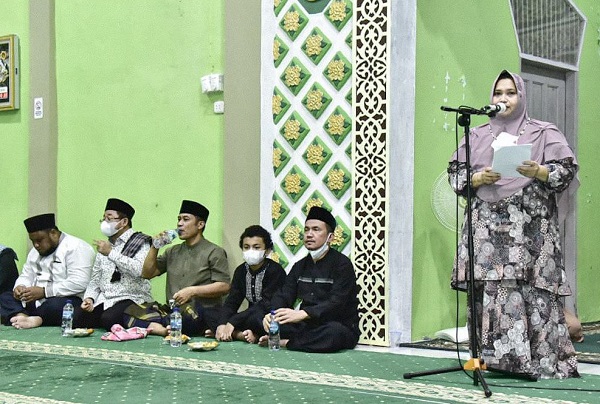 Bupati Kasmarni Berupaya Bangun Infrastruktur dan Kesejahteraan Masyarakat Pulau Terluar