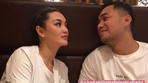 Whatt... Baru 2 Hari Menikah, Zaskia Gotik Cari Mangga Asam?  ''Makasih ya Sayang...''