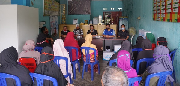 Rumah Yatim Salurkan Bantuan Sembako untuk Korban Banjir di Sialangrampai Pekanbaru