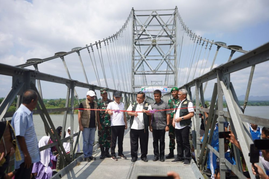 Jembatan Gantung di Sepungguk Salo Diresmikan Pj Gubernur Riau