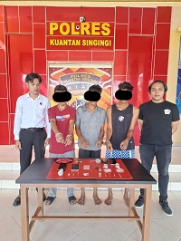 Tiga Tersangka Sabu  Diamankan Tim Mata Elang Satnarkoba Polres Kuansing
