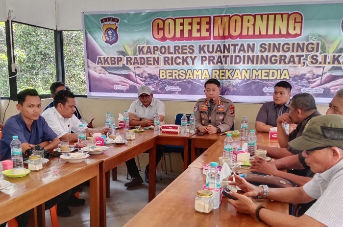 Kapolres Kuansing  Coffee Morning Bersama Instan Pers