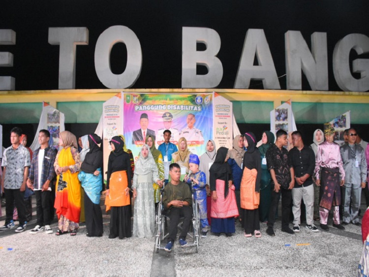 Panggung Disabilitas SLBN Bangkinang Meriahkan Panggung Taman Kota