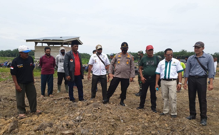 Kunjungi Lokasi PSR, SantanNU bersama Polda Riau Jaga Kampung dan Tanam Jagung 