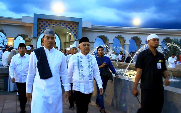 Safari Ramadhan, Gubri Janji Kucurkan 680 Miliar APBD Riau ke Rohul