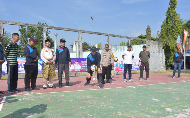 Pemkab Gelar Turnamen Bola Voli Solid Bermasa Cup