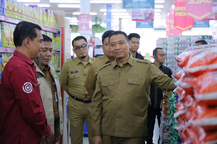 Wawako  Ingatkan Pengelola Ritel Modern Jangan Jual Bahan Pokok di Atas HET