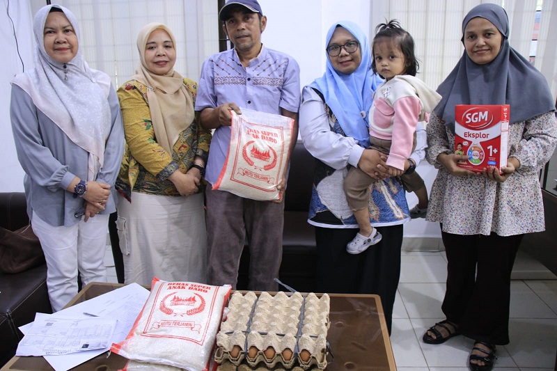 Pemko Pekabaru Salurkan Bantuan Pangan untuk Keluarga Risiko Stunting