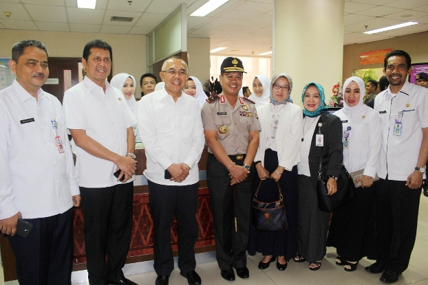 MANTAP...Pemprov Riau Raih Penghargaan Terbaik se-Indonesia di Bidang Pelayanan Publik