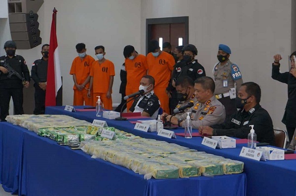 108 Kilogram Sabu  Diamankan Polisi Dalam Karung di 3 Lokasi, Terungkap dari Penangkapan Dua Pria di Rumbai Pesisir