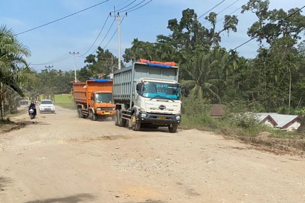 Perbaikan Jalan Cerenti-Air Molek Digesa