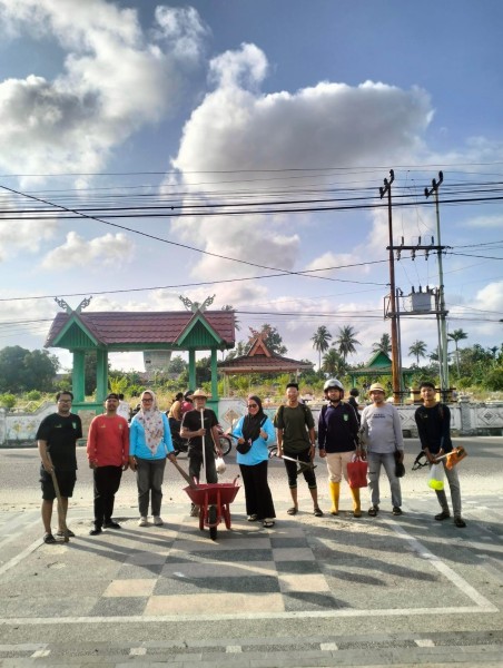 IPEKATIM dan Kartar Kelurahan Kota Gotong Royong Makam Taman Kota Layu