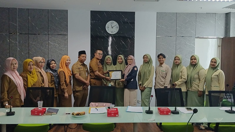 Sejumlah Mahasiswa Universitas Hang Tuah Kunlap ke DKP Pekanbaru