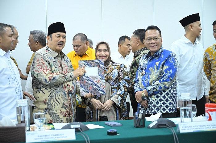 Kementerian Investasi Lirik Potensi Kopra dan Keladi Ungu Rokan Hilir