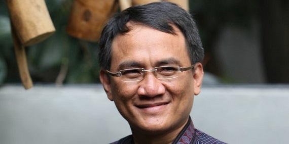 Seolah Bantah Tak Diajak Gabung, Andi Arief: Pak Jokowi Ulet Ngajak Demokrat Masuk  di Pemerintahan