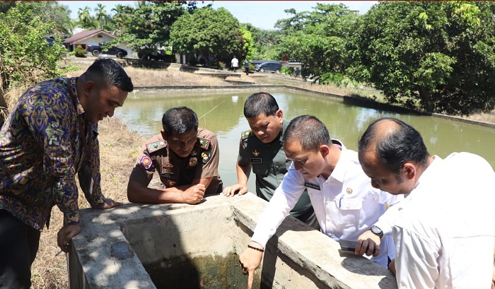 Pemkab Rohul Tinjau Pemanfaatan Air Irigasi di  Rambah Samo
