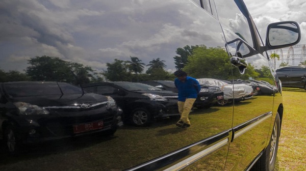 Di Pantau KPK, Empat Mantan Pejabat Pemprov Riau Kembalikan Mobil Dinas