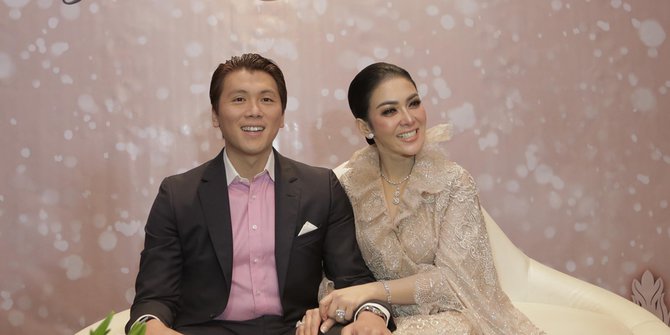 Sama-sama Capek, Ini Cerita Malam Pertama Reino dan Syahrini