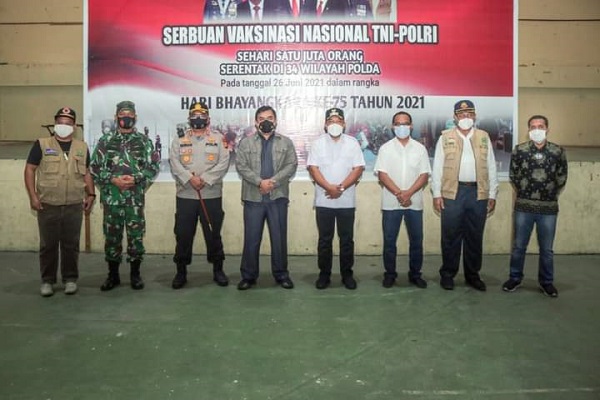 Wakil Bupati Siak Hadiri Vaksinasi Massal HUT Bhayangkara di Tualang