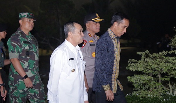 Jokowi ke Riau, Wiranto Ingatkan Kepala Daerah Tak Tergantung Pusat Tangani Karhutla