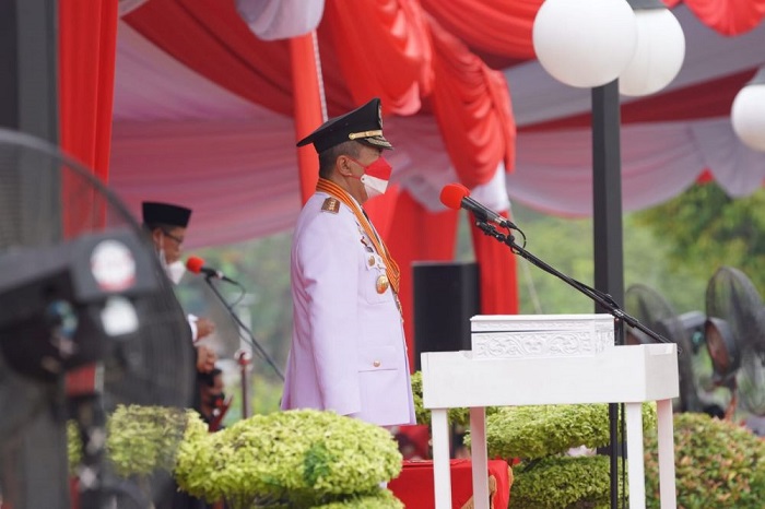 Peringati HUT ke 77 RI, Gubernur Riau Jadi Inspektur Upacara Pengibaran Bendera di Tingkat Provinsi Riau