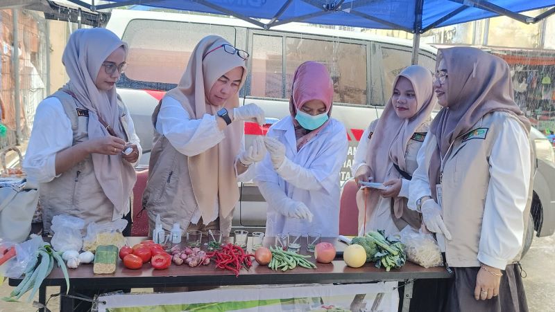 OKKPD Kota Pekanbaru Lakukan Iji Residu Pestisida, Formalin dan Boraks di Pasar Kodim
