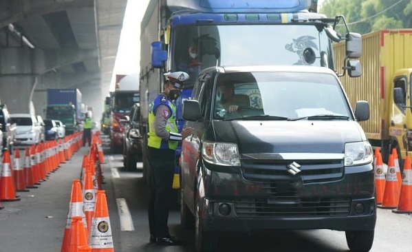 Tetap Ada Pengetatan,  Ini Syarat Keluar Kota Pakai Kendaraan Umum dan Pribadi Mulai 18 Mei 2021