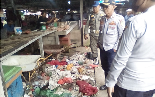 Kawal Kebersihan Satpol PP dan Disub Inhil Turun Kelapangan