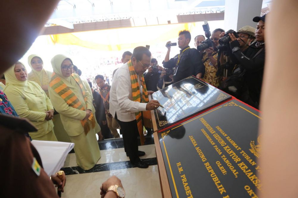 Jaksa Agung RI Prasetyo Resmikan Gedung Kejati Riau