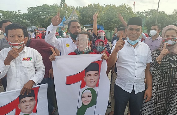 Hari Terakhir Kampanye, Kaderismanto Konvoi Kendaraan Bersama Warga di Duri