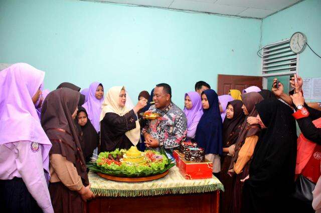 Syukuran HUT ke-48, Sekda Yusri Rayakan dengan Berkumpul dan Syukuran di Panti Asuhan