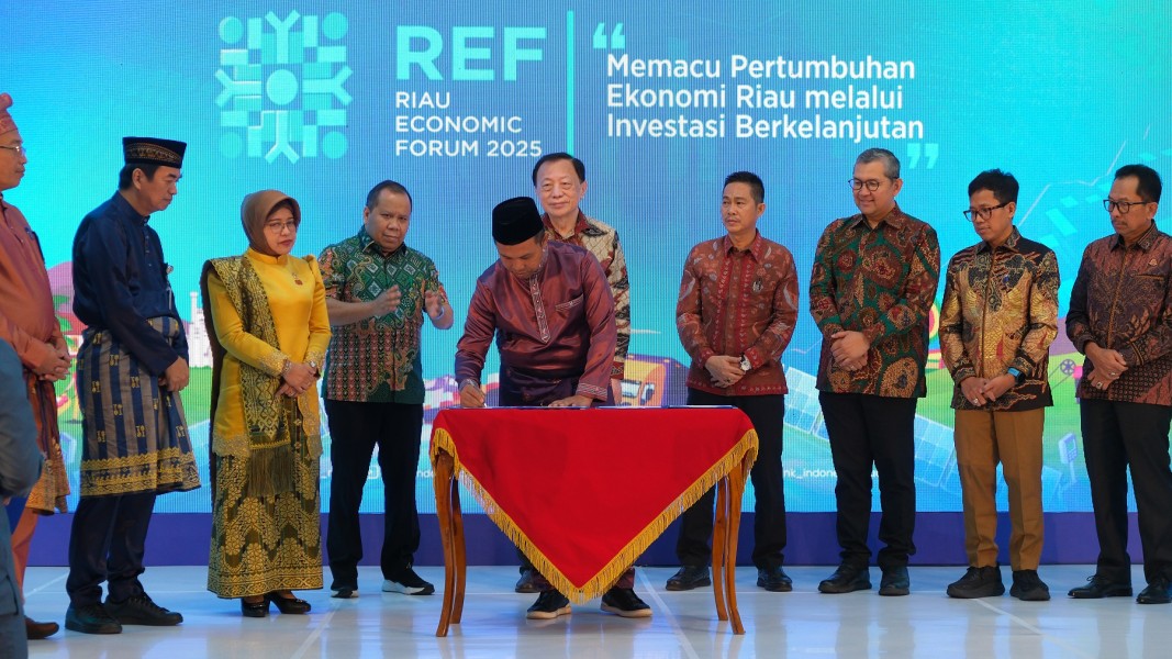 Riau Economic Forum 2025: Penandatanganan MoU 2,8 Miliar USD Digelar di BI Riau