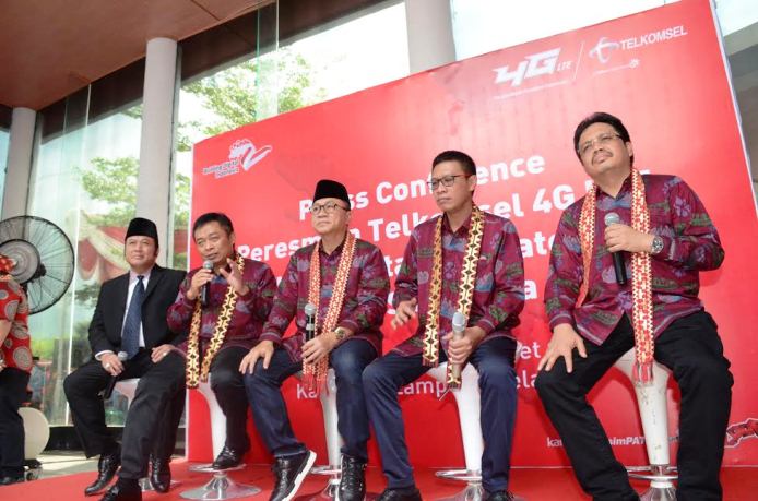 Hebat... Telkomsel Operator Pertama Hadirkan Layanan 4G LTE di Seluruh Daerah di Sumatera