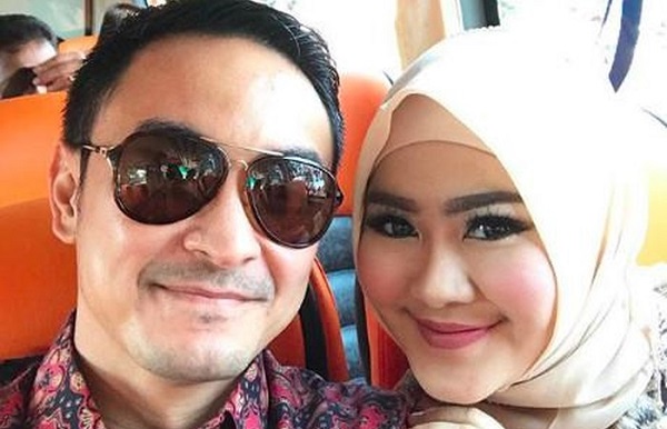 Sedang Dipenjara, Zumi Zola Digugat Cerai Istri