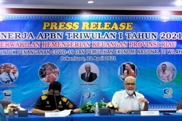Realisasi Triwulan I Penerimaan Negara  Dari Pajak dan PNBP di Riau  Rp4,41 triliun