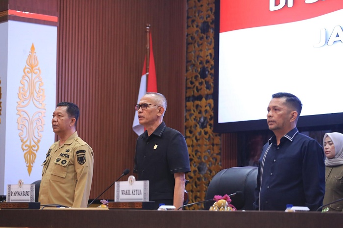 Sekdako Pekanbaru Sampaikan Jawaban Atas Tanggapan Fraksi DPRD terkait 2 Ranperda