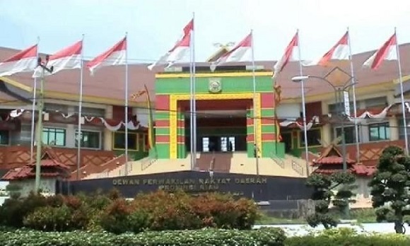DPRD Riau Digesa Penyelesaian Pembahasan 7 Ranperda