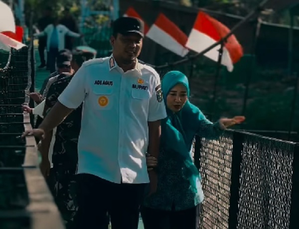 Bupati Inhu Resmikan Jembatan Gantung Garuda di Rantau Langsat