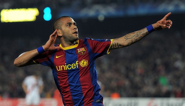 Rekrutan Pertama Xavi, Dani Alves Resmi Pulang ke Barcelona