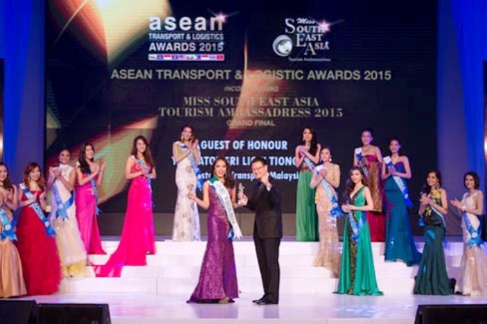 Keren, Dara Tembilahan Jadi Putri Pariwisata Asean 2015